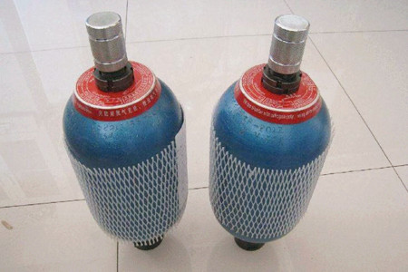 廠家生產活塞式蓄能器時需注意哪些？